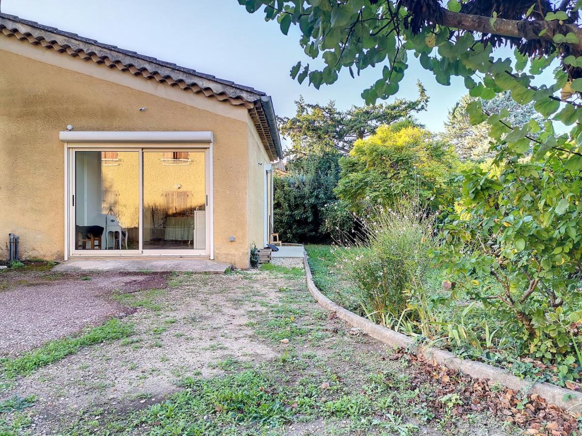 Gite L'Odonate, Partage Des Eaux LʼIsle-sur-la-Sorgue Exterior foto